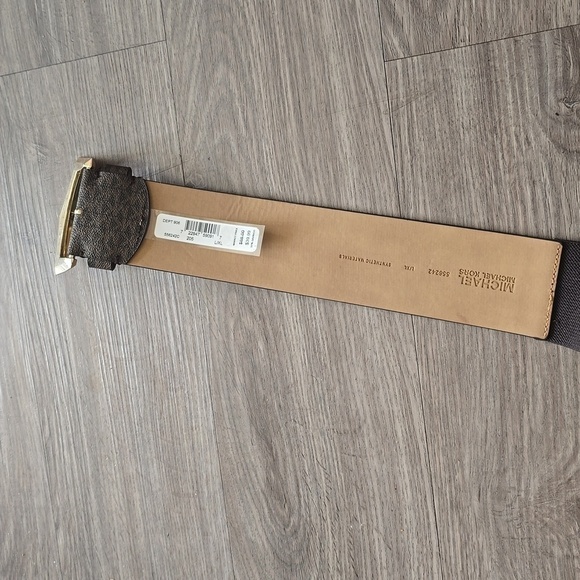 NWT Michael Kors  MK Logo Women Belt - Picture 4 of 6